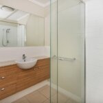 Bathroom2